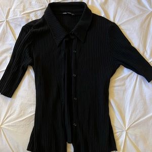 Zara - short sleeve knit button up